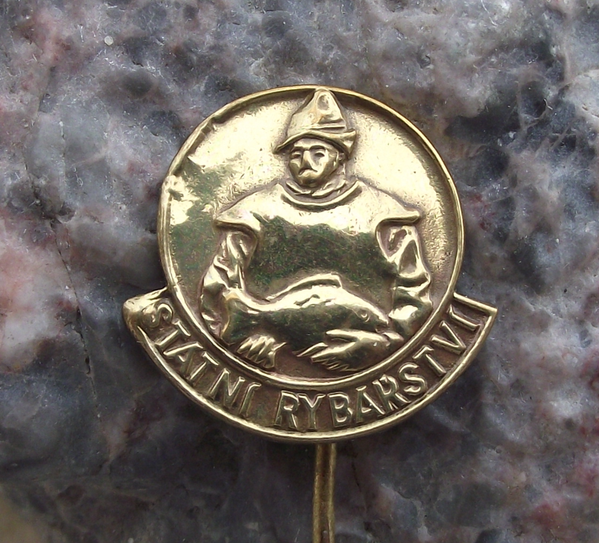 Vintage Czech State Fishery Fisherman with Carp Fish Fishing Pin Badge