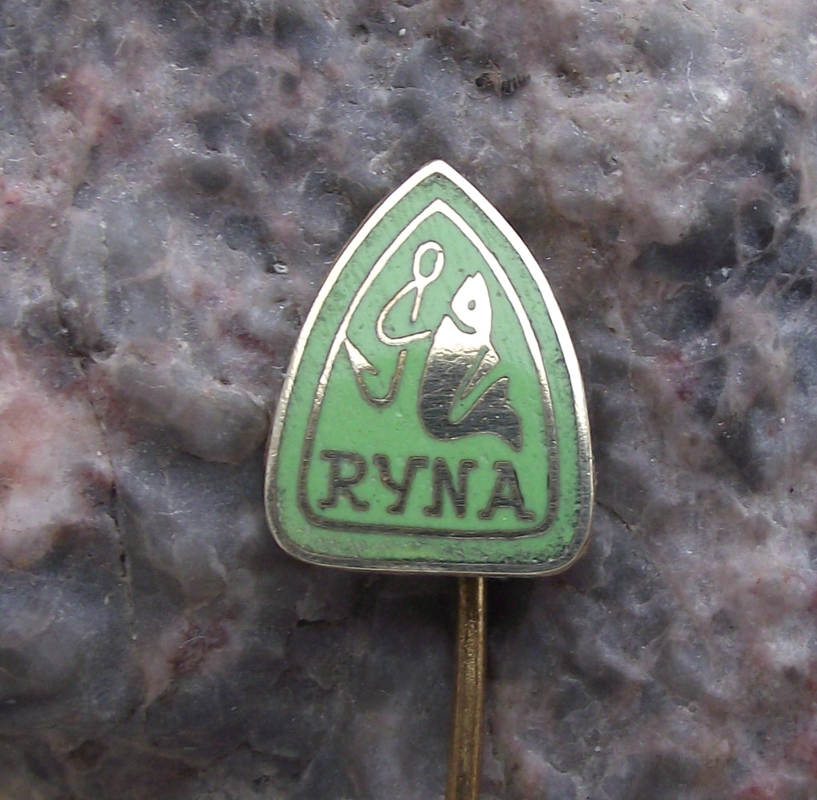 Vintage Ryna Czech Fishing Tackle & Hook Makers Fish Logo Pin Badge