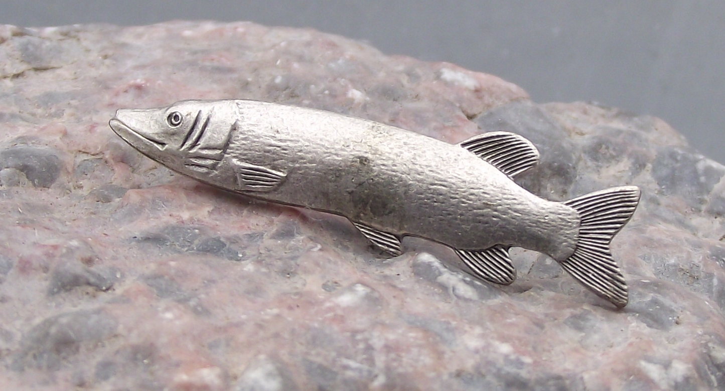 Vintage Pike Fishing River Angling Fish Brooch Pin Badge