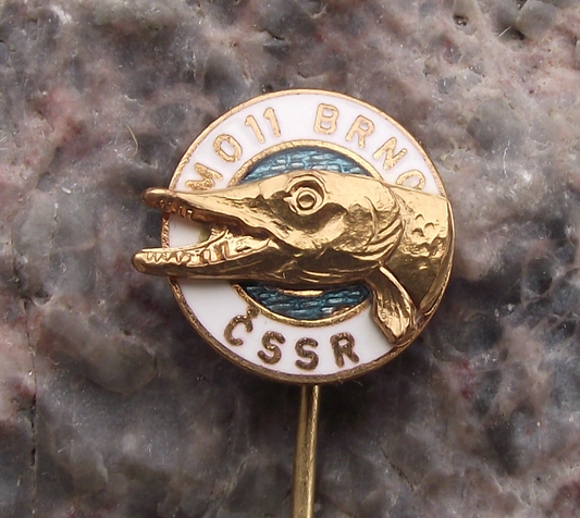 Vintage Brno Czechoslovakia Fishing Association Angling Pike Head Pin Badge