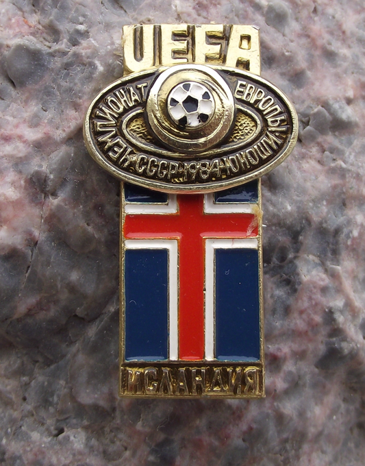 1984 UEFA European Football Championships Iceland Icelandic Team Pin Badge