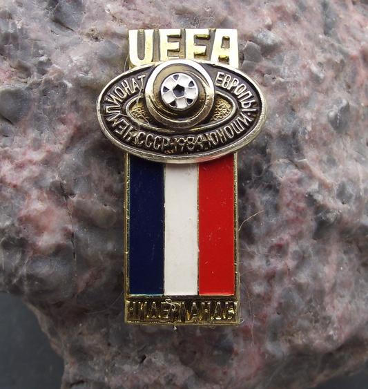 1984 UEFA European Football Championships Netherlands Dutch Team Pin Badge