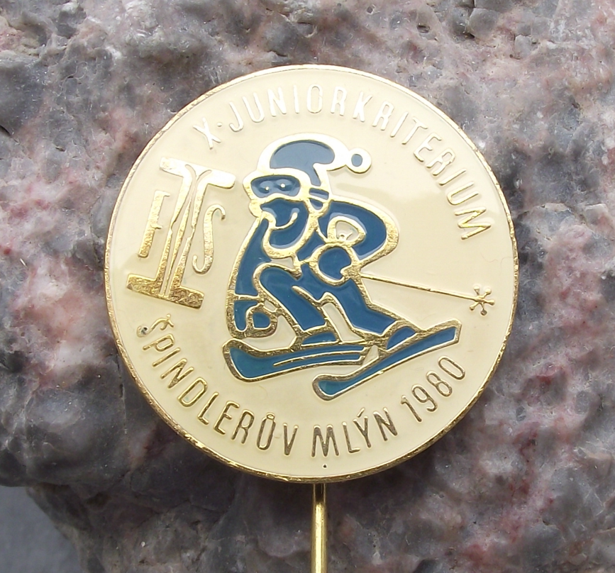 1980 FIS 10th Junior Ski Skiing Championships Spindleruv Mlyn Pin Badge