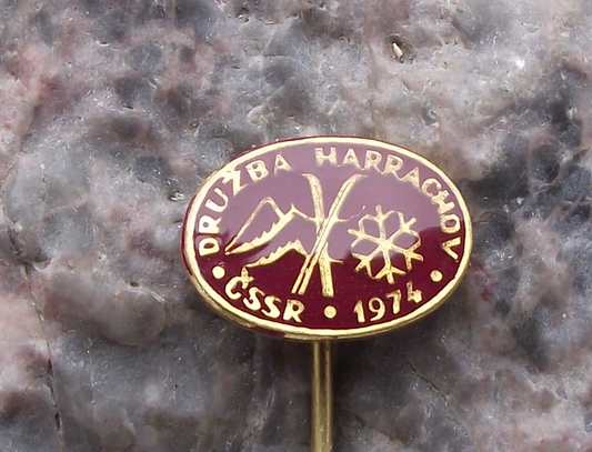 1974 Czechoslovakia Harrachov Skiing Competition Pin Badge