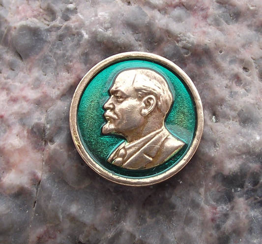 Vintage Vladimir Lenin Head Soviet Leader Laurel Leaves Green Field Pin Badge