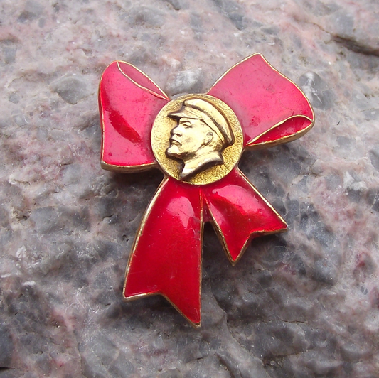 Vintage VI Lenin Communist Leader Flat Workers Cap Red Ribbon Bow Pin Badge