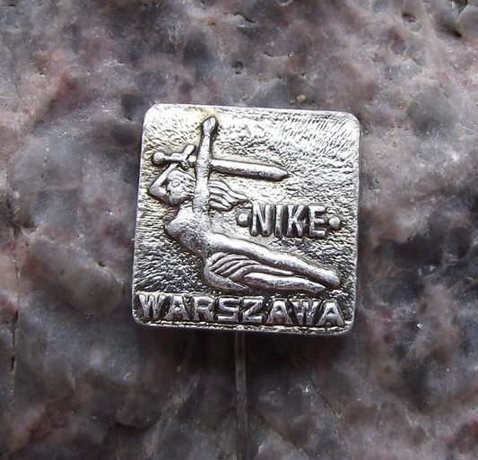 Vintage Poland Statue Monument to the Heroes of Warsaw Nike Pin Badge