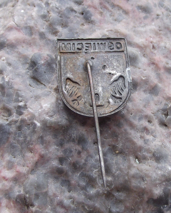 Vintage Auschwitz Birkenau Concentration Camp Poland Heraldic Crest Pin Badge