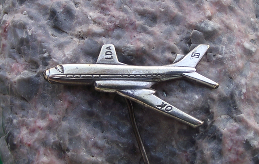 1957 CSA Czechoslovakia Airlines Tupolev Tu-104A OK-LDA Jet Aircraft Pin Badge