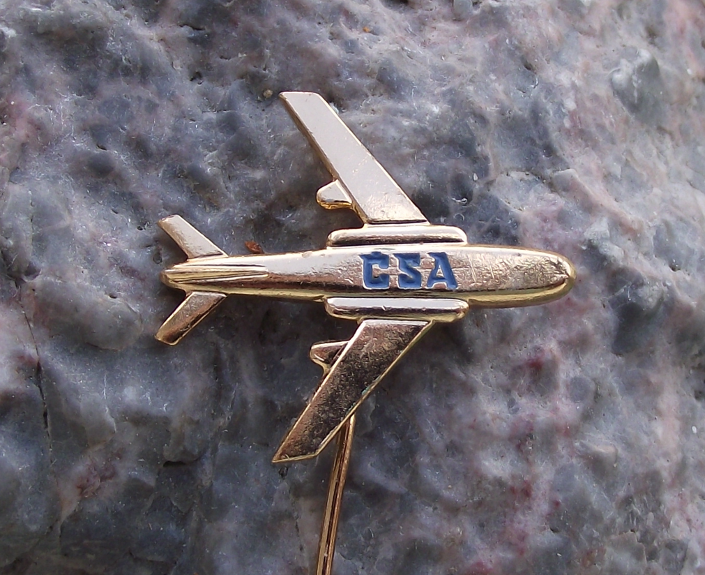 1959 CSA Czechoslovakia Airlines Tupolev Tu-104B Jet Aircraft Pin Badge