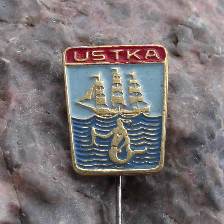 Vintage Ustka Heraldic Crest Polish City Town Poland Pin Badge