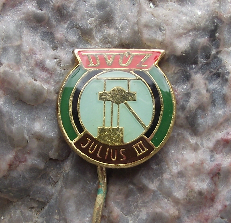 Vintage Vitezny Unor Coal Mining Pits of Czechoslovakia DVUZ Pin Badge