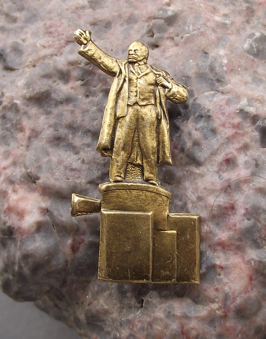 Vintage Lenin Communist Leader Finland Station Statue Pointing Pin Badge