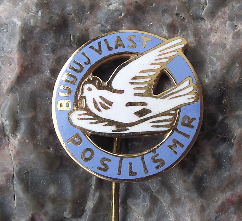 Vintage Czechoslovakia Build Homeland to Bring Peace Dove Pin Badge