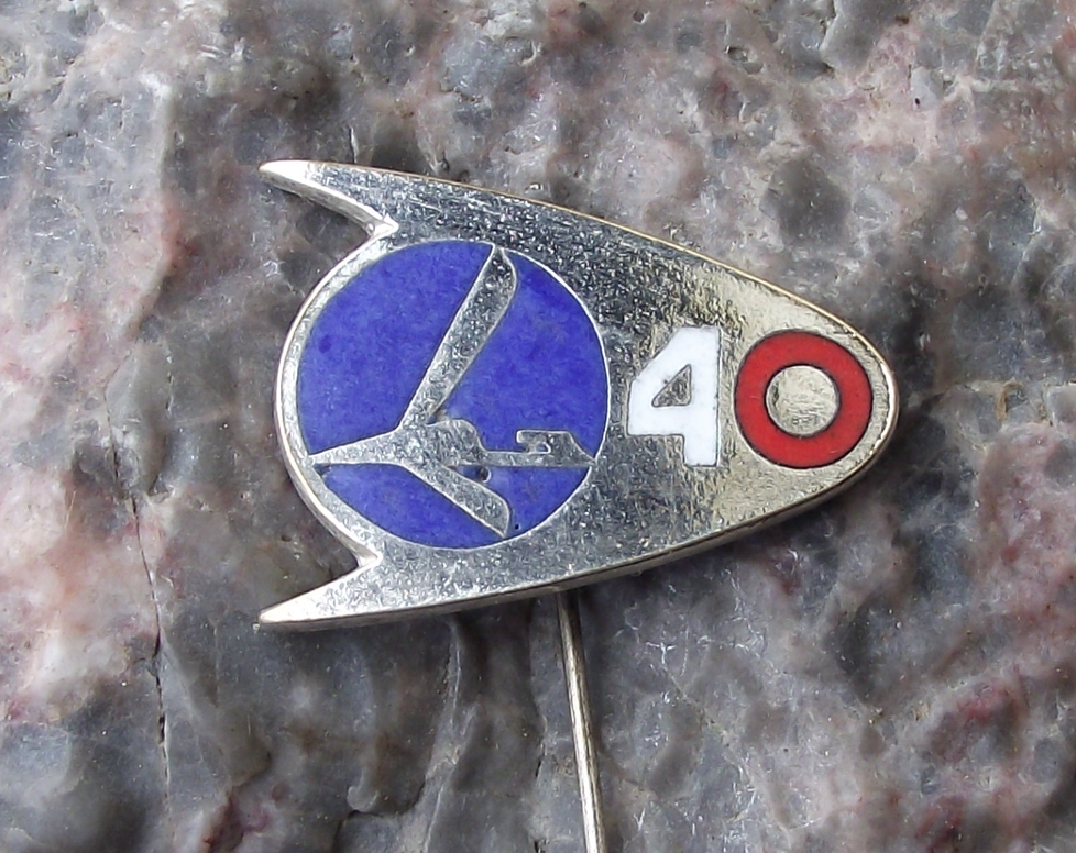 1969 LOT Polish Poland National Airlines Logo 40th Anniversary Pin Badge