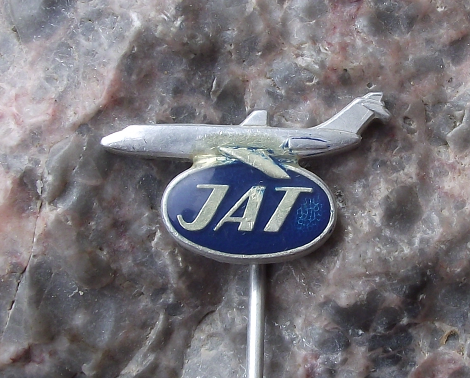 1969 JAT McDonnell Douglas DC-9 Serbia Airlines Aircraft Pin Badge