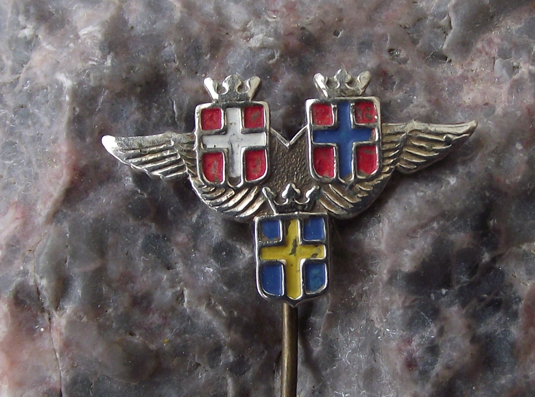 Vintage 1940's SAS Scandinavian Airlines Consortium Logo Pin Badge