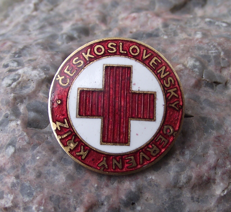 Vintage Czechoslovakia Red Cross CSCK Medical Worker Pin Badge