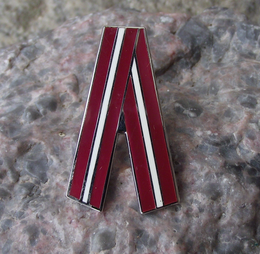 New Latvia Latvian National Colours Flag V Shaped Ribbon Pin Badge