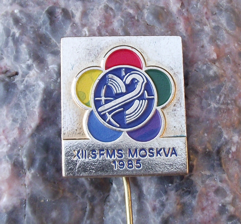 1985 WFDY World Youth Festival Moscow Student Federation Pin Badge