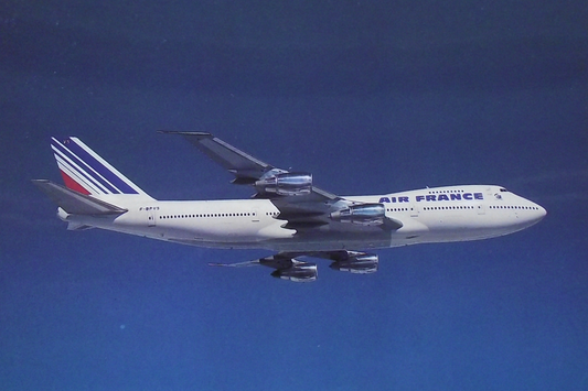 Vintage Air France Boeing 747 Airliner in Flight Aircraft Postcard