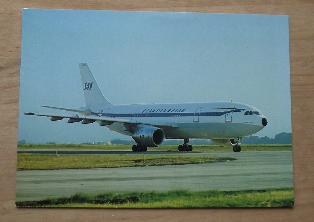 Vintage SAS Scandinavian Airbus A300 B2 Airliner Aircraft Postcard