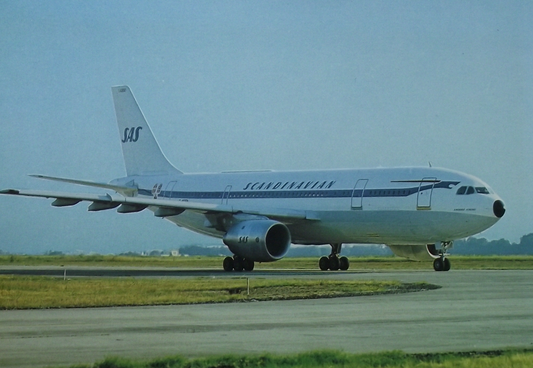 Vintage SAS Scandinavian Airbus A300 B2 Airliner Aircraft Postcard