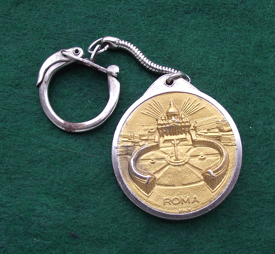 Vintage Pope John XXIII Giovanni Vatican City Rome Keychain Keyring