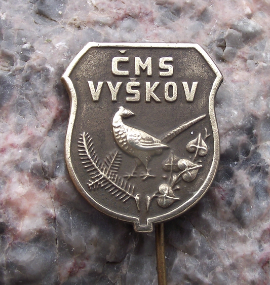 Vintage Czech Hunting Association CMS Vyskov Pheasant Hunter Pin Badge