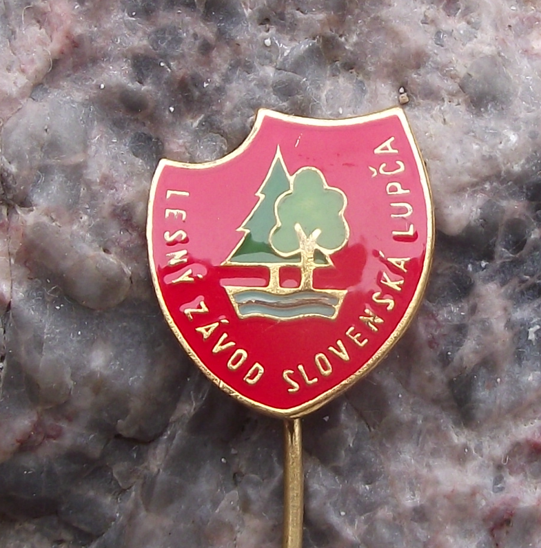 Vintage Slovakia Forestry Commission Slovenska Lupca Hunters Pin Badge