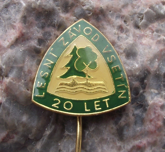 Vintage Vsetin State Forestry Commission 20th Anniversary Hunters Pin Badge