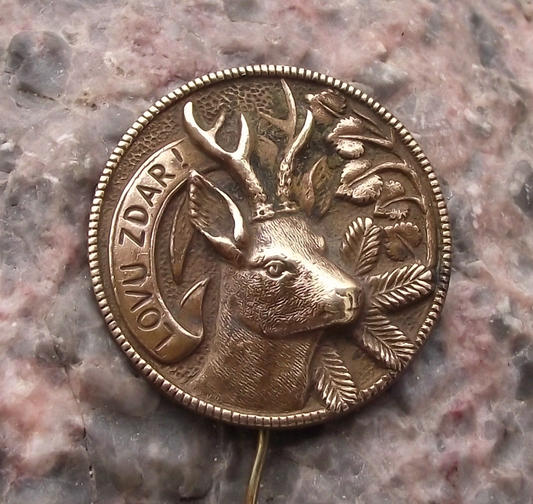 Vintage Lovu Zdar Stag Deer Head Hunting Cry Hunters Pin Badge