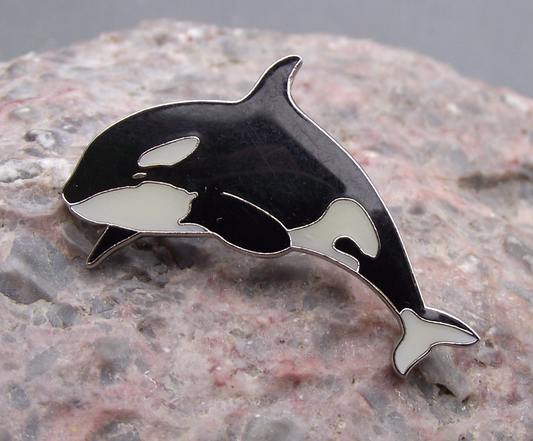 Orca Killer Whale Black White Dolphin Ocean Sea Mammal Brooch Pin Badge