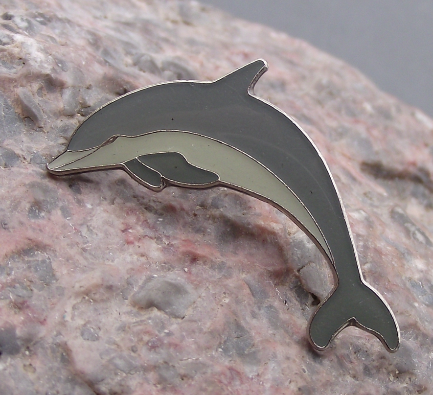 Bottlenose Common Grey Dolphin Ocean Sea Marine Mammal Brooch Pin Badge