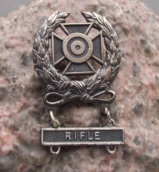 Vintage Germany Shooting Award Iron Cross Rifle Marksman Pin Badge