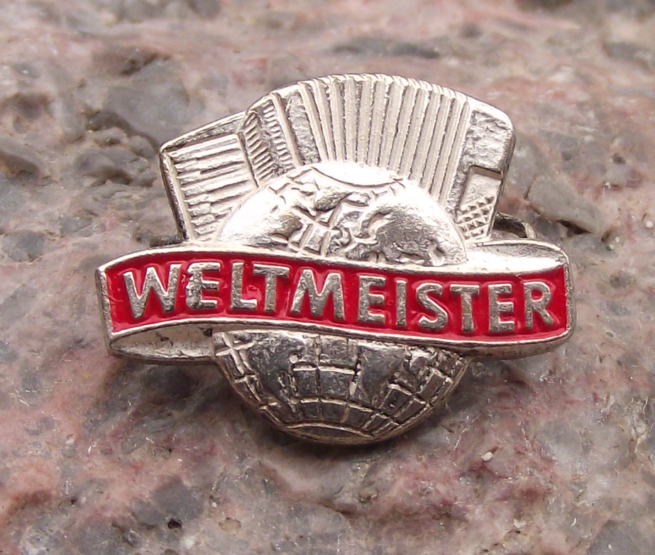 Vintage VEB Klingenthaler Harmonikawerke Weltmeister Accordions Pin Ba ...