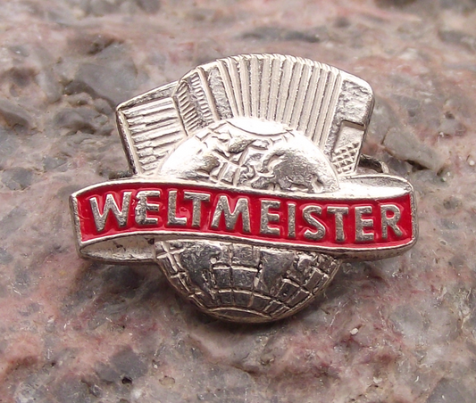 Vintage VEB Klingenthaler Harmonikawerke Weltmeister Accordions Pin Badge