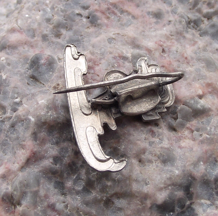 Vintage Thalmann Pioneers East Germany DDR Ice Skating Skates Award Pin Badge