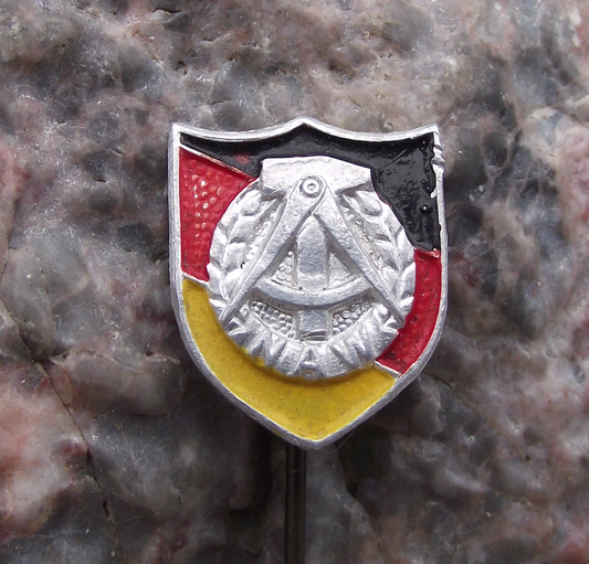 Vintage NAW Nationales Aufbauwerk East German Volunteer DDR GDR Pin Badge