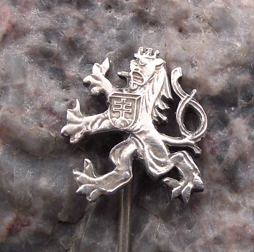 Antique Czechoslovakia Rampant Lion National Lesser Coat of Arms Pin Badge