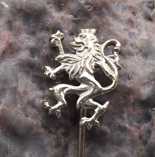 Vintage Czechoslovakia Rampant Lion National Lesser Coat of Arms Pin Badge