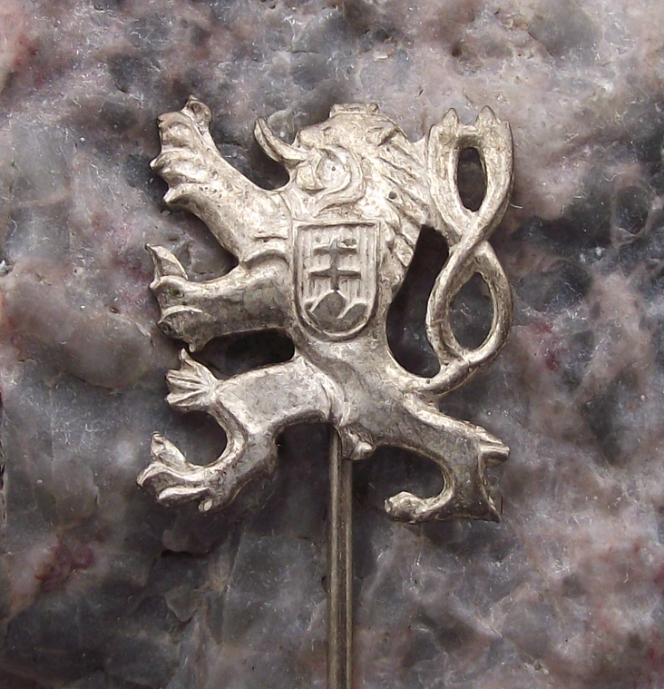 Vintage Czechoslovakia National Rampant Lion Coat of Arms Pin Badge