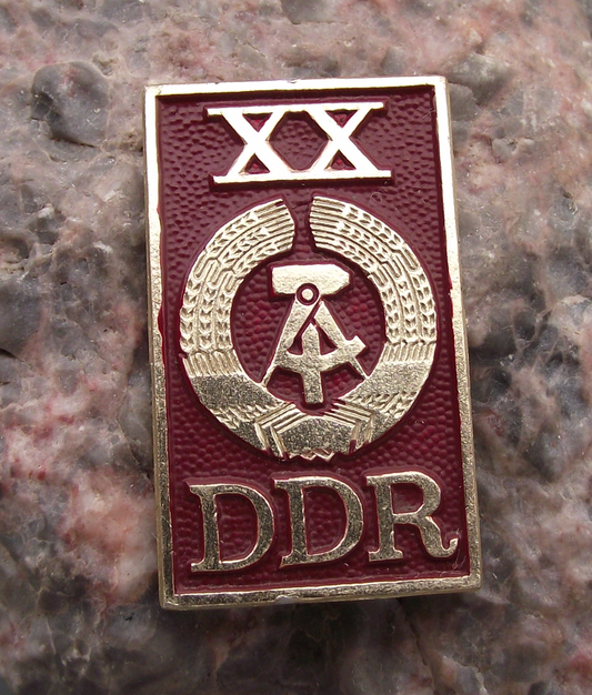 1969 German DDR GDR 20th Anniversary East Germany XX Pin Badge