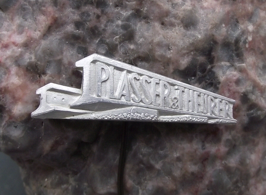 Vintage Plasser Theurer Railway Train Track Engineering Company Pin Badge