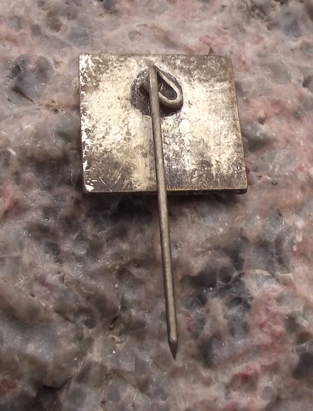 Vintage German MWF Magdeburg Engineering Lathes Pin Badge