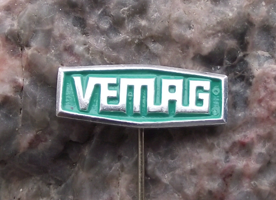 Vintage Vemag Maschinenbau GmbH German Packaging Company Pin Badge