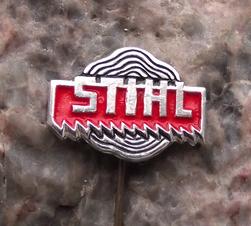 Vintage STIHL German Chainsaw Tools Saw Blade Logo Engineering Pin Badge