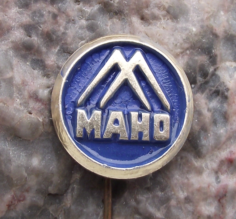 Vintage West German Maho Milling Machines Lathes Engineering Pin Badge