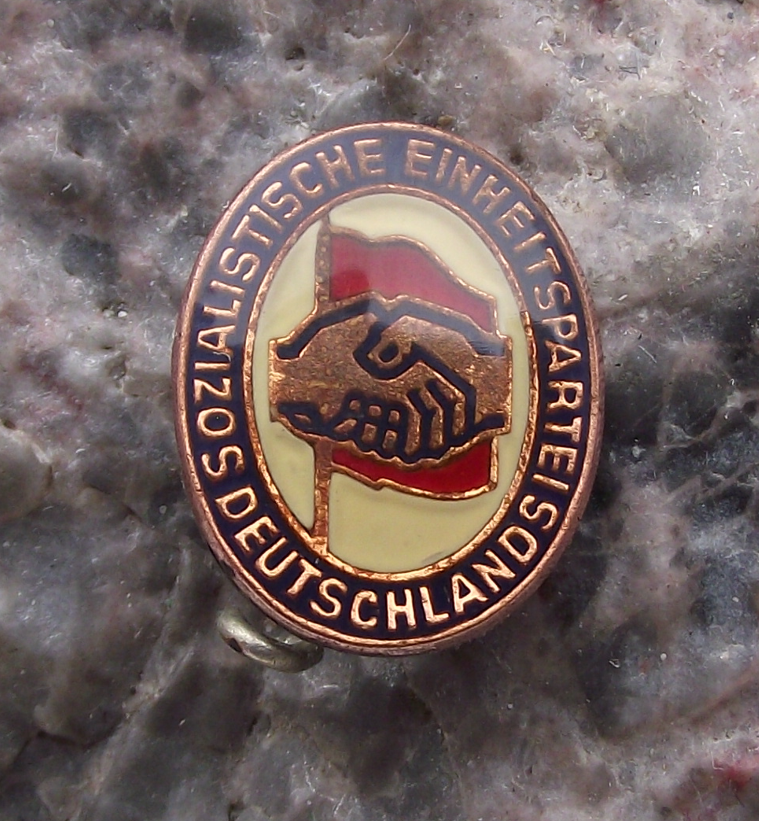 Vintage Socialist Unity Party of Germany SED Logo Membership Pin Badge