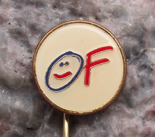 Czech Civil Forum OF Democracy Vaclav Havel Smiling Logo Pin Badge